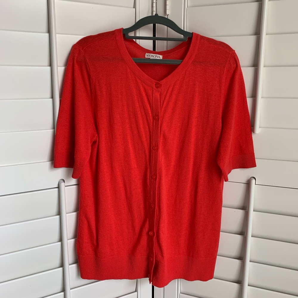 Light and airy- 3/4 sleeve bright orange cardigan